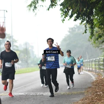 Runner Photo 8848678
