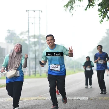 Runner Photo 8848704
