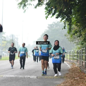Runner Photo 8849053