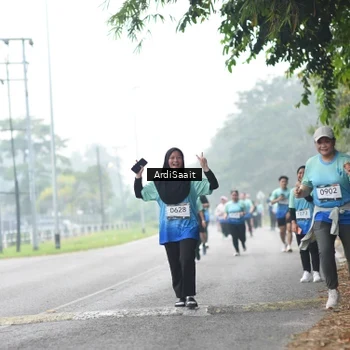 Runner Photo 8849106