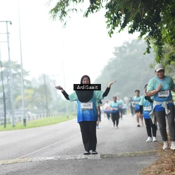 Runner Photo 8849111