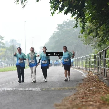 Runner Photo 8849281