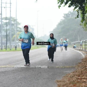Runner Photo 8849352
