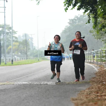 Runner Photo 8849498