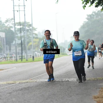 Runner Photo 8849545