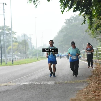 Runner Photo 8849598
