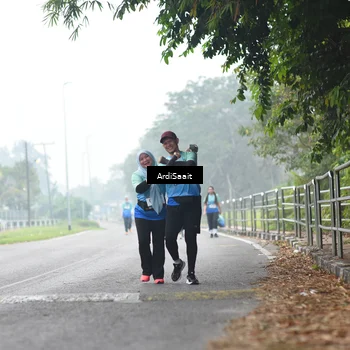 Runner Photo 8850249