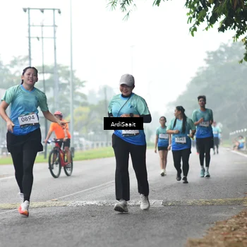 Runner Photo 8850854