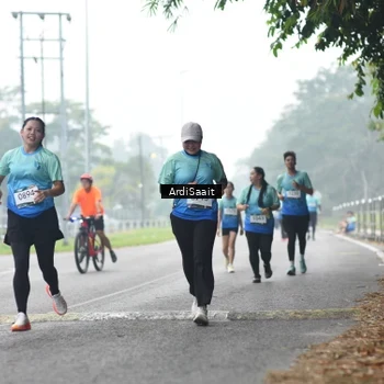 Runner Photo 8850885