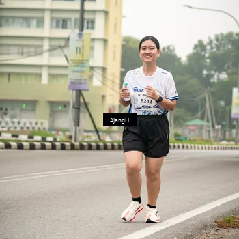 Runner Photo 8851039