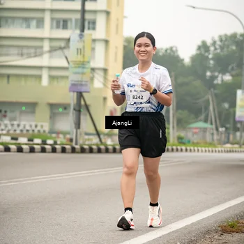 Runner Photo 8851041
