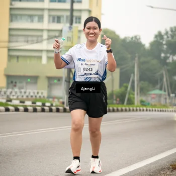 Runner Photo 8851095