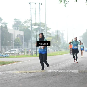 Runner Photo 8851160