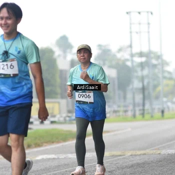 Runner Photo 8851307