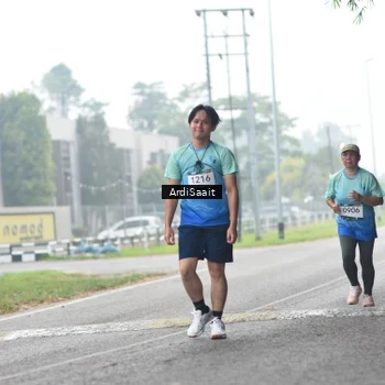 Runner Photo 8851353