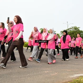 Runner Photo 8851412