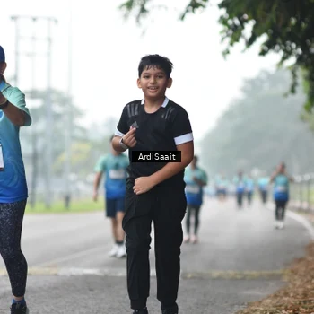 Runner Photo 8851428