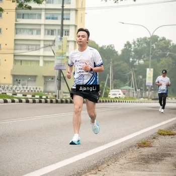 Runner Photo 8851432