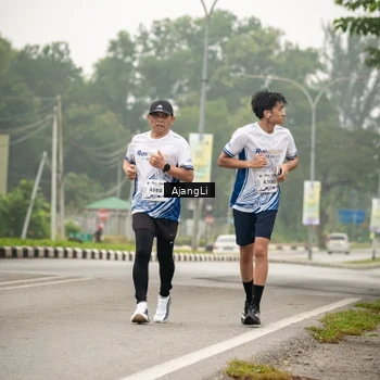 Runner Photo 8851447