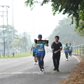 Runner Photo 8851716
