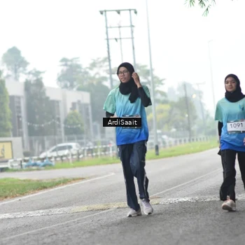 Runner Photo 8852308