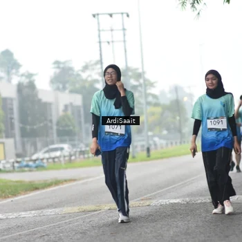Runner Photo 8852343