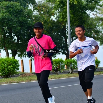 Runner Photo 8852635
