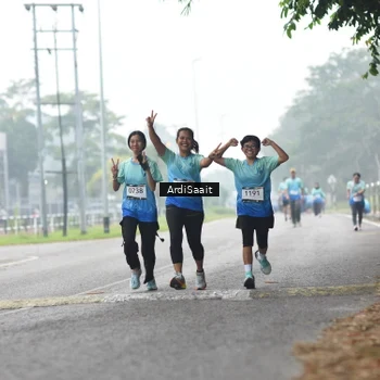 Runner Photo 8852894