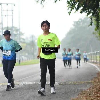 Runner Photo 8853002