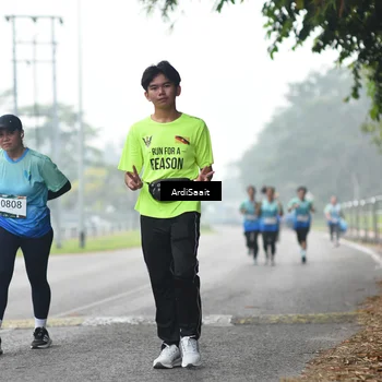 Runner Photo 8853007