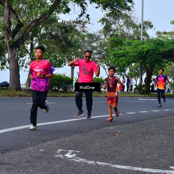 Runner Photo 8853011
