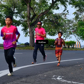 Runner Photo 8853015