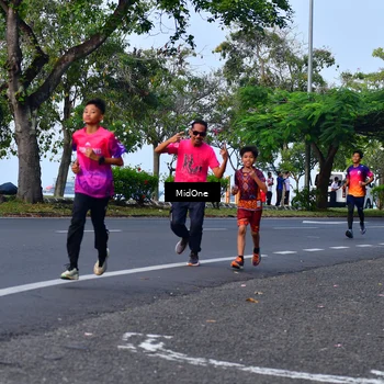 Runner Photo 8853023