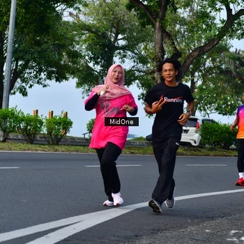 Runner Photo 8853063