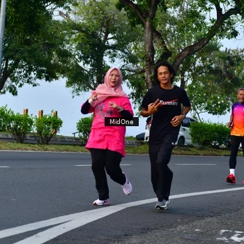 Runner Photo 8853069