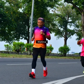 Runner Photo 8853116