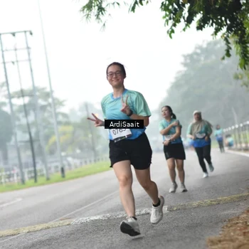 Runner Photo 8853390