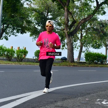 Runner Photo 8853398