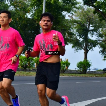 Runner Photo 8853400