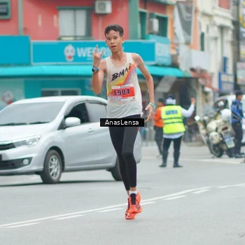Runner Photo 8853477