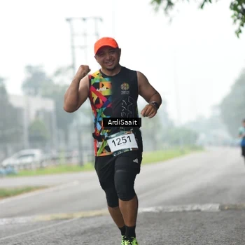 Runner Photo 8853555