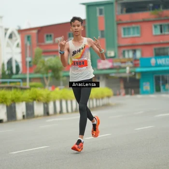 Runner Photo 8853572