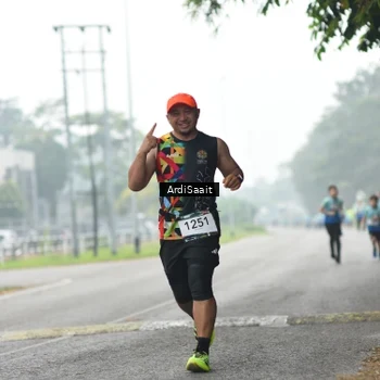 Runner Photo 8853574