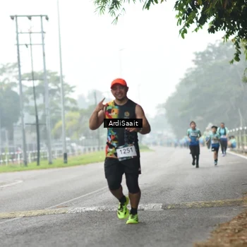 Runner Photo 8853579