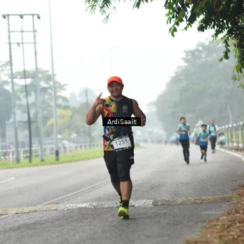 Runner Photo 8853589