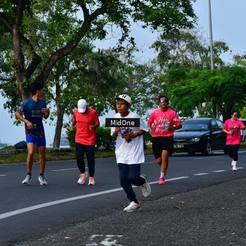 Runner Photo 8853696