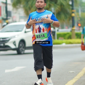 Runner Photo 8853713