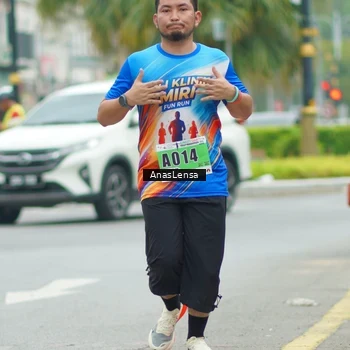 Runner Photo 8853714