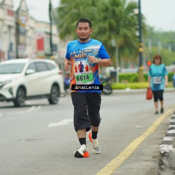 Runner Photo 8853722