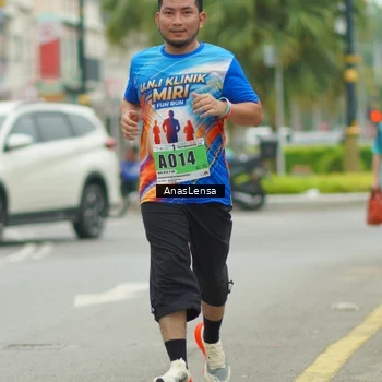 Runner Photo 8853727